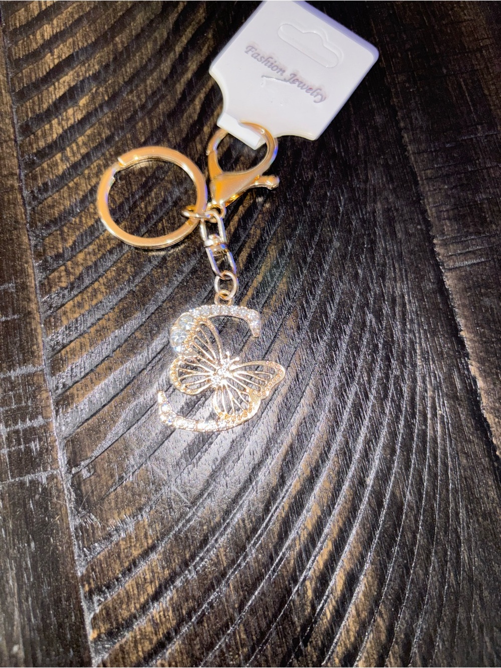 ✨ Charm/Keychain- Rhinestone Initial "S” Butterfly Keychain 🦋 ✨ - Picture 2 of 3